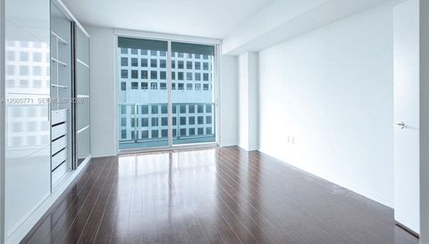 500 Brickell Ave