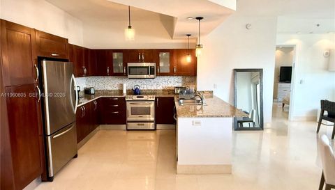 19900 W Country Club Dr