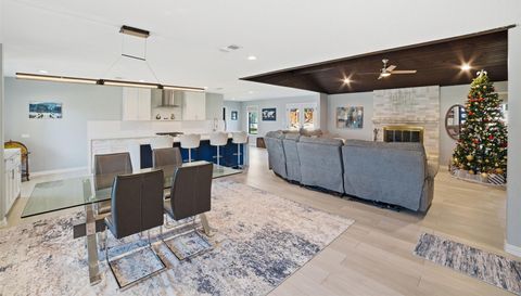 1609 Mesquite LN
