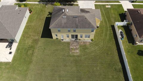 3145 Twisted Oak Loop