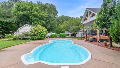 209 Southfork Ln