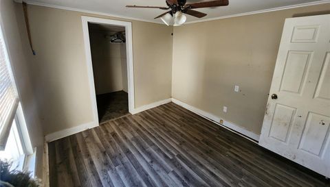 905 East Washing Street