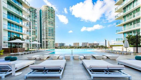 300 Sunny Isles Blvd