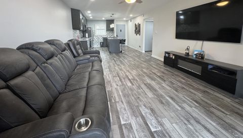 11485 Oakhurst Rd # 1200-211