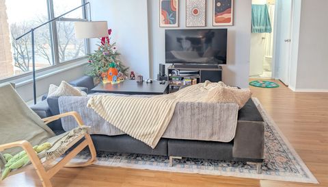 3900 N Lake Shore Drive