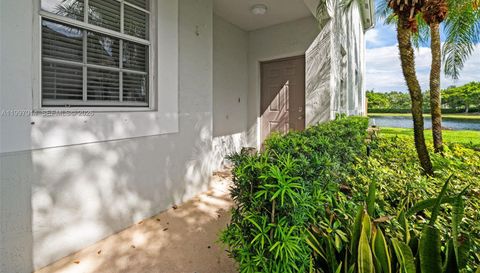 3676 San Simeon Cir