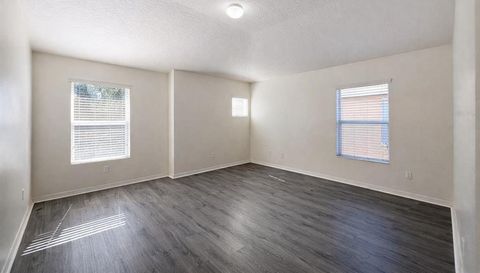 15342 OAK APPLE COURT