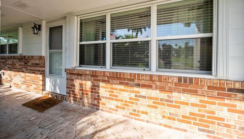 2100 S DAYTONA AVENUE