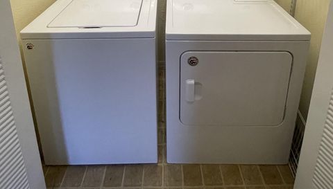 13700 Richmond Park Dr N