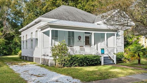 208 Dexter Ave