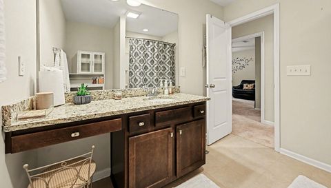 208 Princess Pl