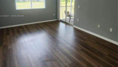 3600 Oaks Clubhouse Dr