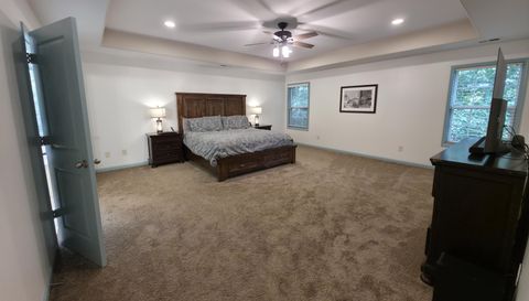 96 Oak Leaf Way