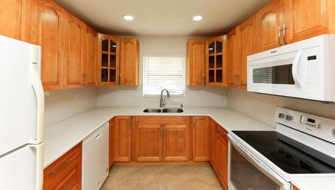 547 North Pine Island Road