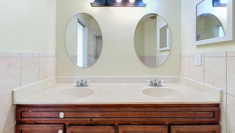 7122 Harbor Heights Cir