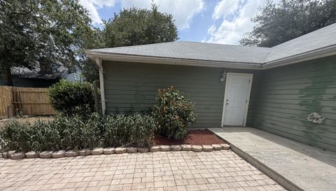 2232 NE 13th Ave