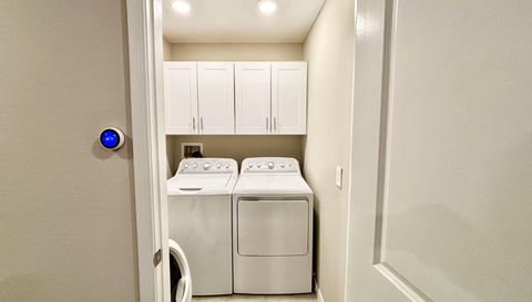 2186 Great Sapphire Ln