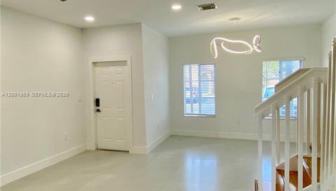 8261 107th Ct