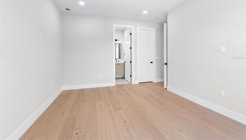 1326 W NEW HAMPSHIRE STREET