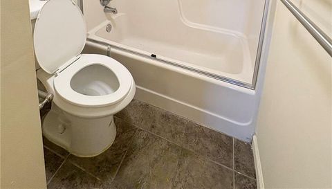 21904 Lake Forest Cir