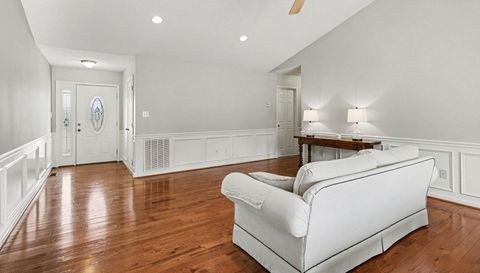 251 Carriage Trace Ln