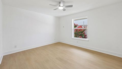 5050 Matilda St #225