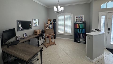 1884 Coconut Palm Cir