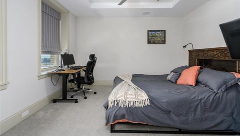 232 N Kingshighway Boulevard