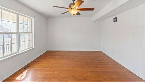 1815 Pointed Leaf Ln