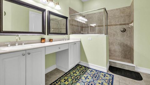 6050 Jonathans Bay Cir APT 102