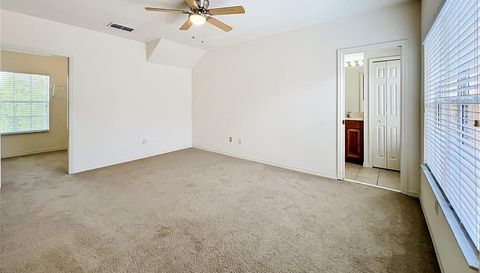 439 OLD FARM LN