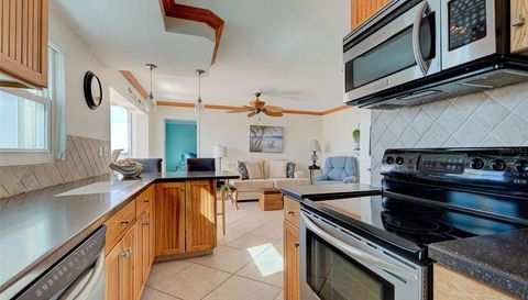 1255 Tarpon Center Dr