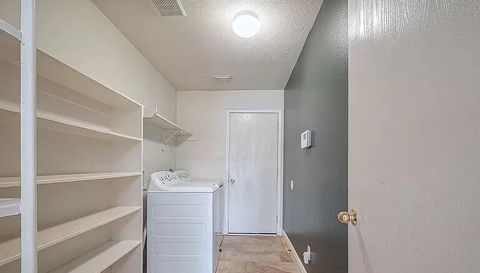 5322 Cinnamon Lake Dr