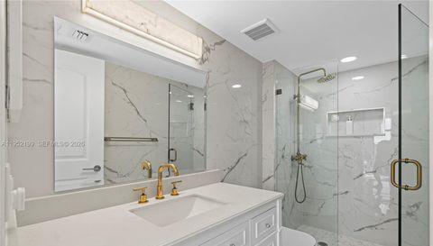 3500 Mystic Pointe Dr