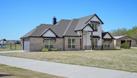 5812 W Sky Hawk Trail