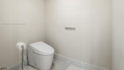 330 Sunny Isles Blvd