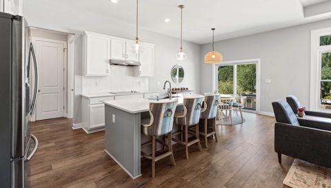 394 Kellwood Dr