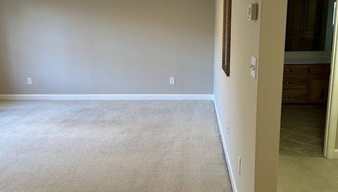 209 Falcon Crest Way