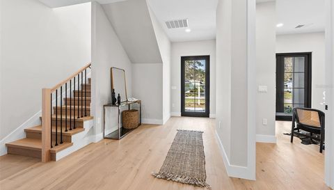 1326 W NEW HAMPSHIRE STREET