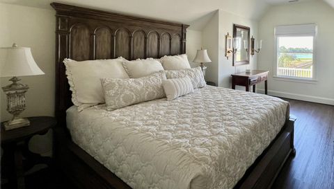 14 Waterway Island Dr