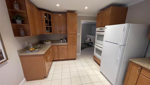 10381 Oxford Hill Drive