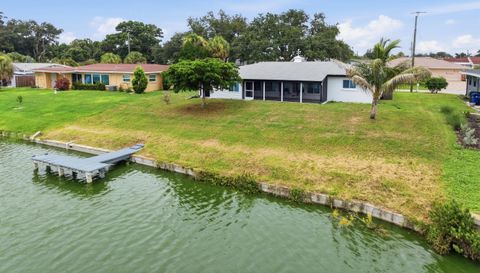 412 W Shade Dr