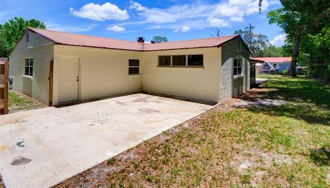 305 SUNSET DRIVE