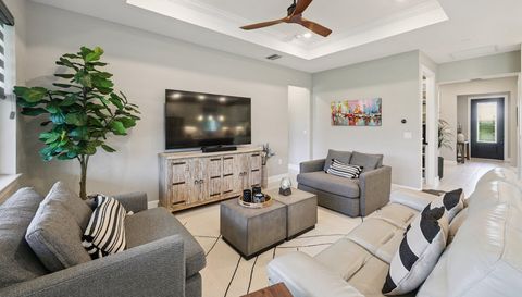 10004 Coral Shore Dr