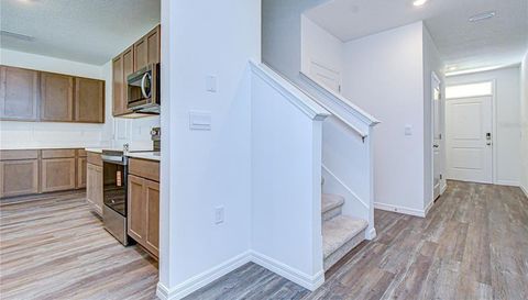 32463 WEATHERED OAK DRIVE