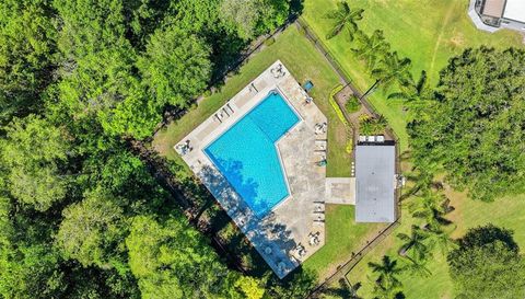 2617 BARKSDALE COURT