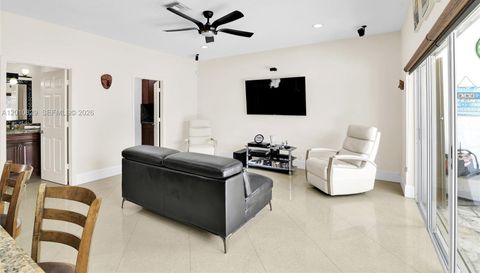20914 La Questa Ct
