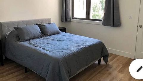 131 E 8th St UNIT 210