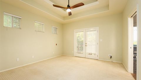 190 Shady Bluff DR