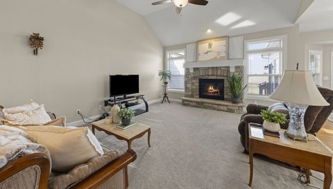 1121 Blackberry Shore Lane